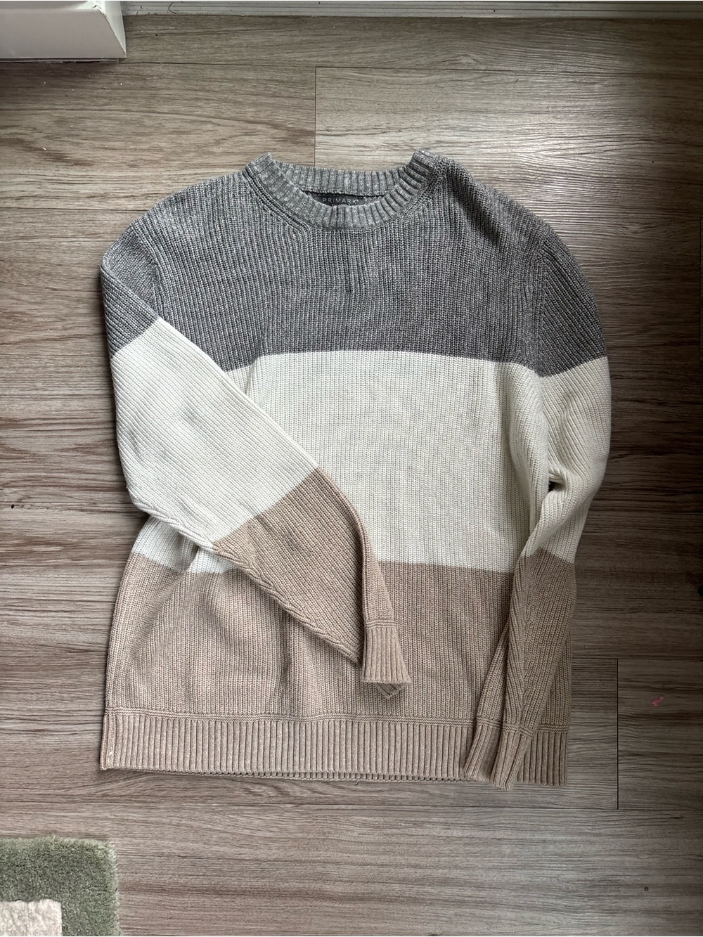 Primark Women's Colorblock Crewneck Sweater - Gray, White & Tan